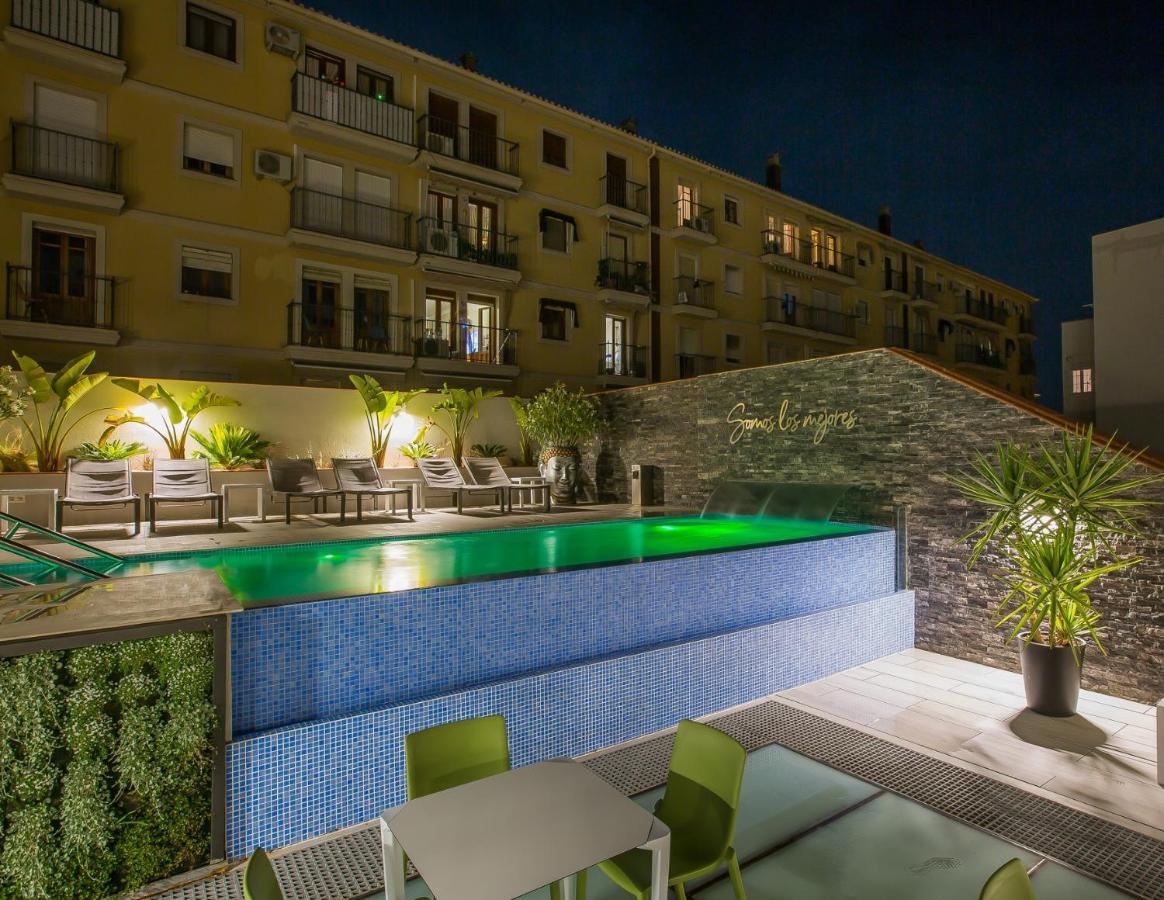 Hotel Broe-Adults Recommended Малага Екстериор снимка
